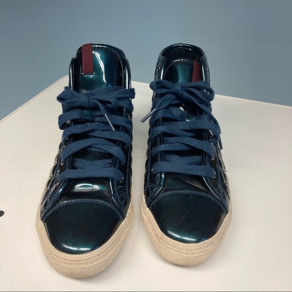 GEOX Respira Sz 7 Kalispera Green Blue Hue Quilted  High Top Lace Up Sneakers - Picture 2 of 10